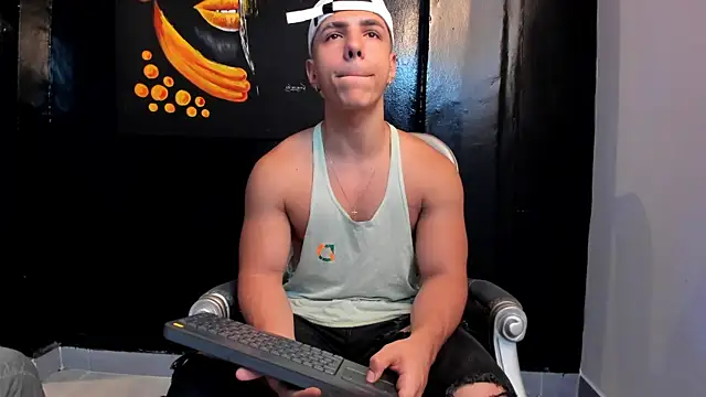 Flynn Riider online show from 9, 3, 2025