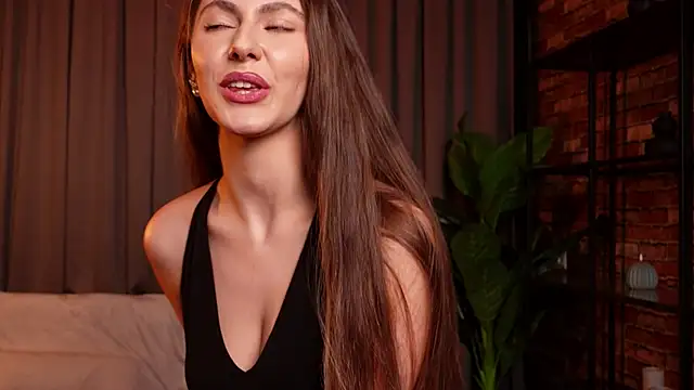 Snapshot of MuseSolis chatting on 28, 1, 2025 MuseSolis online show from 28, 1, 2025