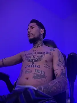 Junihn0 online show from 14, 10, 2025