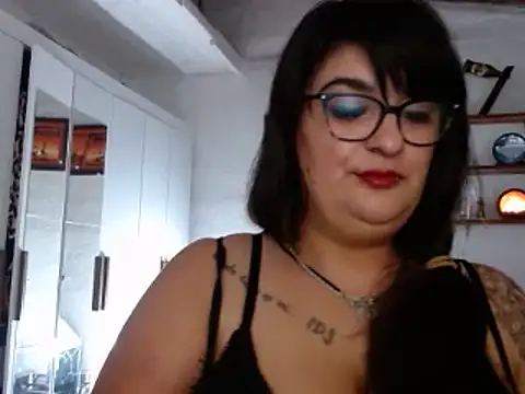 infiernowoman23 online show from 4, 1, 2025