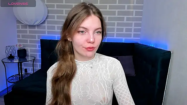 marie reyes  online show from 11, 10, 2025