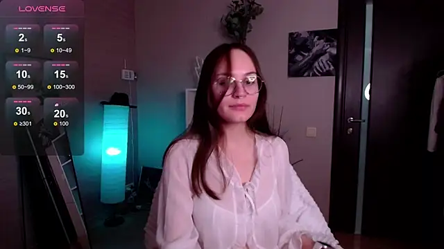 Lilly Soulmate online show from 27, 12, 2024