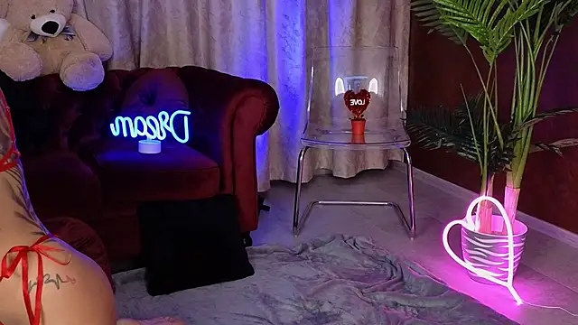 GoldenAmber online show from 14, 2, 2025