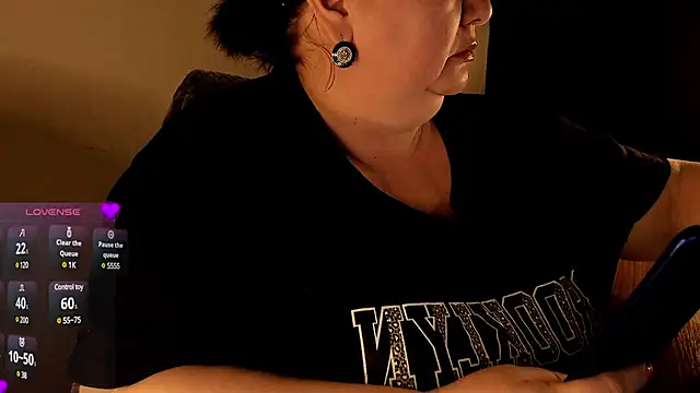 SexxyDreams1 online show from 18, 2, 2025