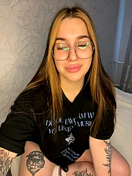 VikiDemi online show from 26, 9, 2025