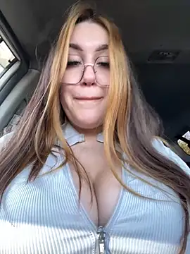 VikiDemi online show from 3, 10, 2025