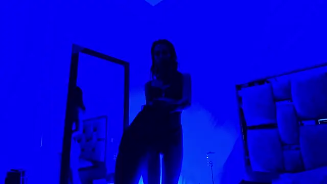 jolie lov online show from 14, 2, 2025