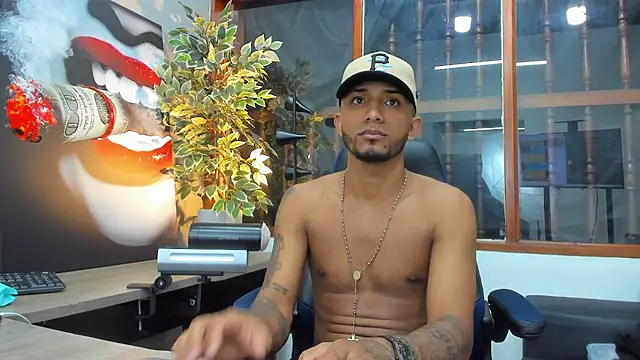 Snapshot of Robin_Rief chatting on 27, 1, 2025 Robin Rief online show from 27, 1, 2025