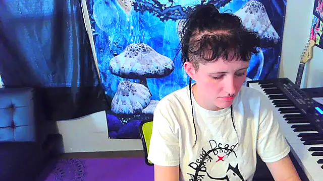 Snapshot of _hellostormy_ chatting on 3, 11, 2025 hellostormy online show from 3, 11, 2025