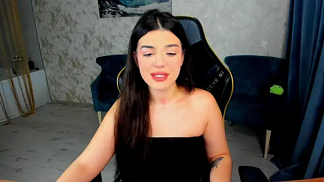 AlluringAriel online show from 25, 4, 2026