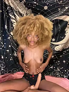 Rosie Bee online show from 20, 12, 2024