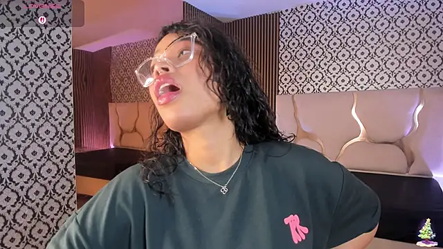 penelope tay1 online show from 23, 12, 2025