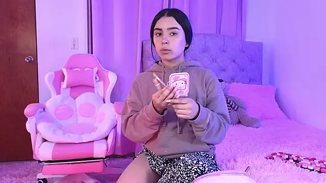 Emily-14 online show from 28, 1, 2025