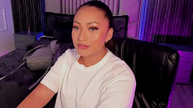 Snapshot of Lillyortiz chatting on 13, 2, 2025 Lillyortiz online show from 13, 2, 2025