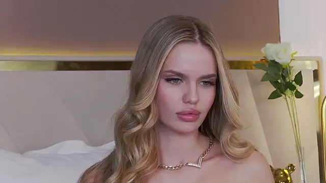 Snapshot of KristinaMaers chatting on 27, 1, 2025 KristinaMaers online show from 27, 1, 2025