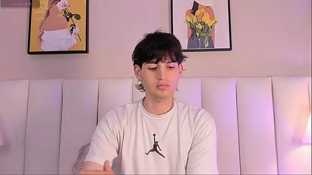 sett and gwen online show from 15, 4, 2026