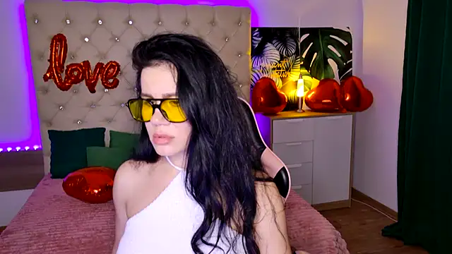 KattieSims online show from 14, 2, 2025