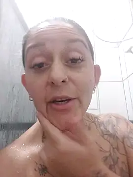 Snapshot of baixinhaloira chatting on 1, 11, 2025 baixinhaloira online show from 1, 11, 2025