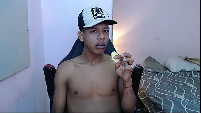 Snapshot of mr_stiven_ chatting on 8, 1, 2025 mr stiven  online show from 8, 1, 2025