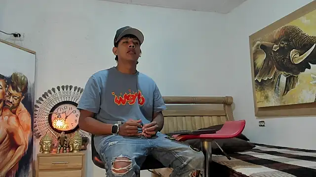 Snapshot of mr_stiven_ chatting on 2, 4, 2026 mr stiven online show from 2, 4, 2026