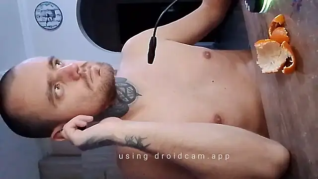 Snapshot of HappyZebra13 chatting on 28, 12, 2024 HappyZebra13 online show from 28, 12, 2024