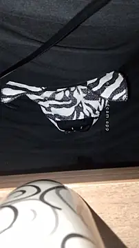 Snapshot of HappyZebra13 chatting on 12, 1, 2025 HappyZebra13 online show from 12, 1, 2025