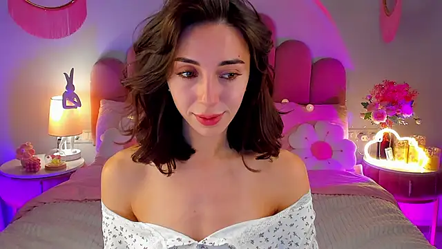 ElsaYoung online show from 26, 9, 2025