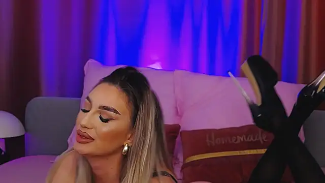 FelyJolie online show from 4, 3, 2025