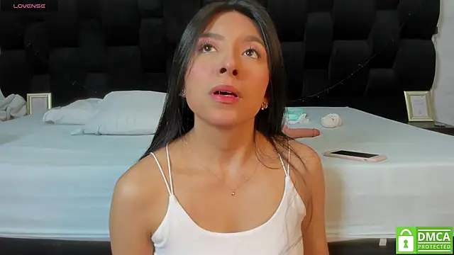 Camila  Gomez online show from 19, 1, 2025