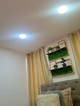 sasi luna online show from 25, 11, 2025