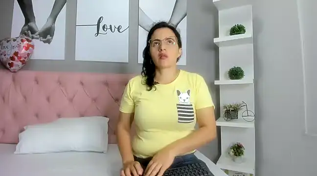 africa holmes online show from 21, 2, 2025