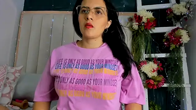 africa holmes online show from 18, 9, 2025