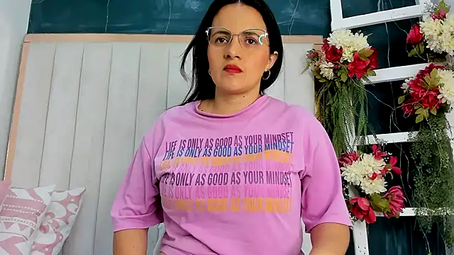 africa holmes online show from 8, 10, 2025