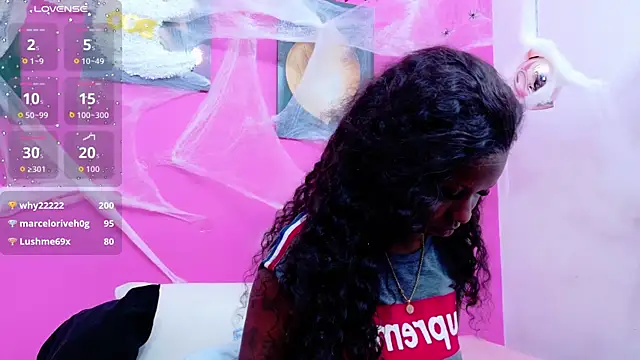 kinkyandsavage online show from 10, 10, 2025