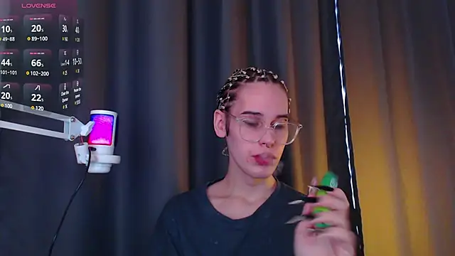 Cassie Bae online show from 22, 3, 2025