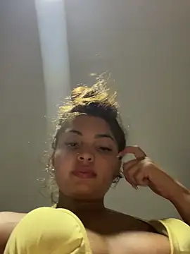 Nicollygriu online show from 3, 2, 2026