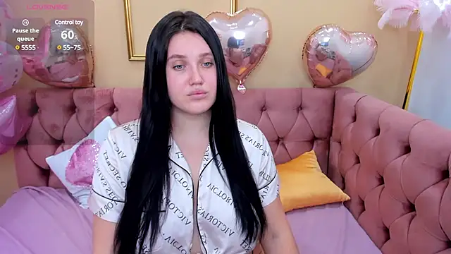 Kassandra  grey online show from 13, 2, 2025