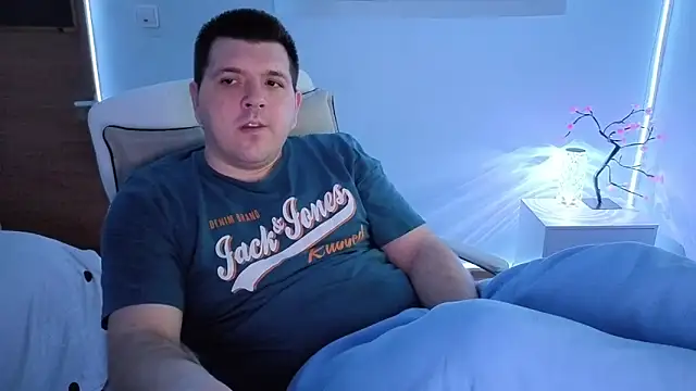 Snapshot of JasonJacks chatting on 5, 4, 2026 JasonJacks online show from 5, 4, 2026