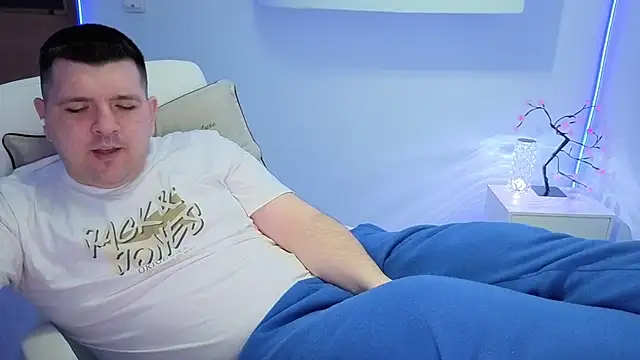 Snapshot of JasonJacks chatting on 10, 4, 2026 JasonJacks online show from 10, 4, 2026