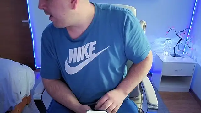 Snapshot of JasonJacks chatting on 11, 4, 2026 JasonJacks online show from 11, 4, 2026