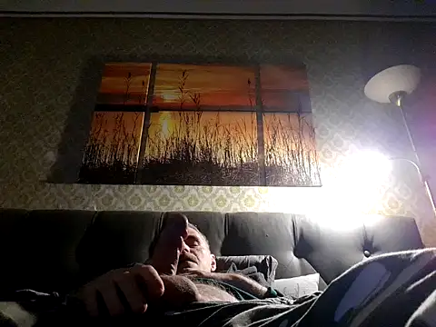 Snapshot of farock chatting on 4, 1, 2025 farock online show from 4, 1, 2025