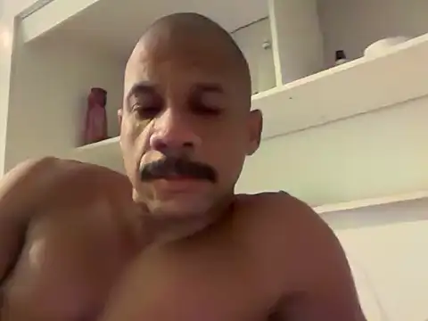 VHugoE online show from 25, 4, 2026