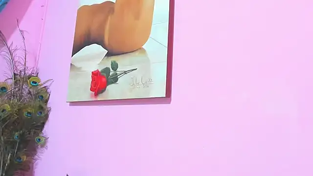 miss--flora online show from 13, 1, 2025