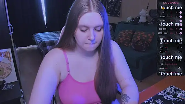 Alice Dreamgirl  online show from 10, 4, 2026