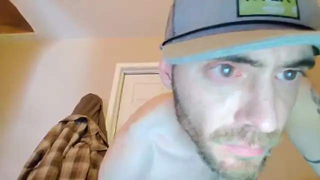 Huntzg23 online show from 2, 12, 2025