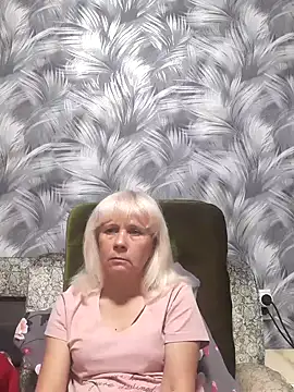 sakura blonde online show from 8, 11, 2025