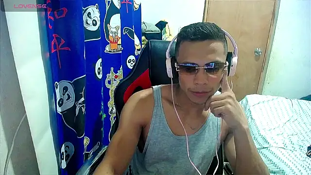 Willy Mate online show from 25, 12, 2024