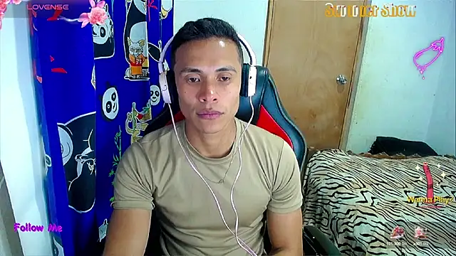 Willy Mate online show from 1, 1, 2025