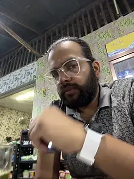 Arsh Loves Luv online show from 21, 1, 2025