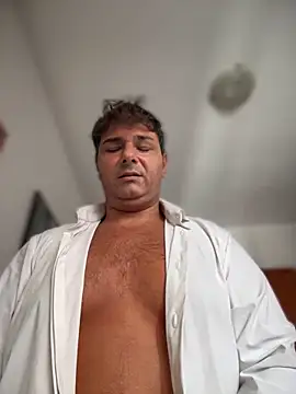 SecretlyDD online show from 2, 10, 2025